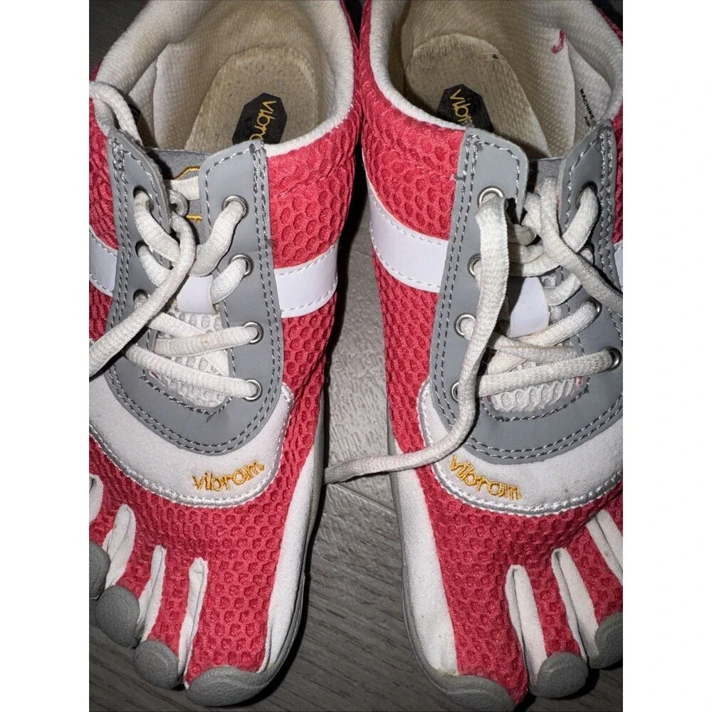 Vibram Five Finger Minimalist Hot Pink And Gray Kids Shoes Jr Size 36